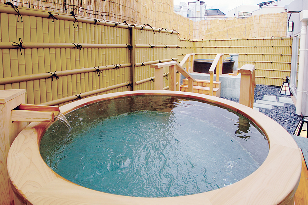 和風庭園露天風呂