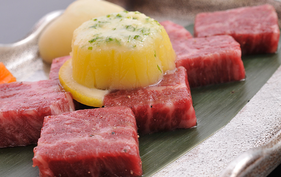 【選べるお食事】牛肉しゃぶしゃぶor牛肉すき焼きorステーキ会席膳